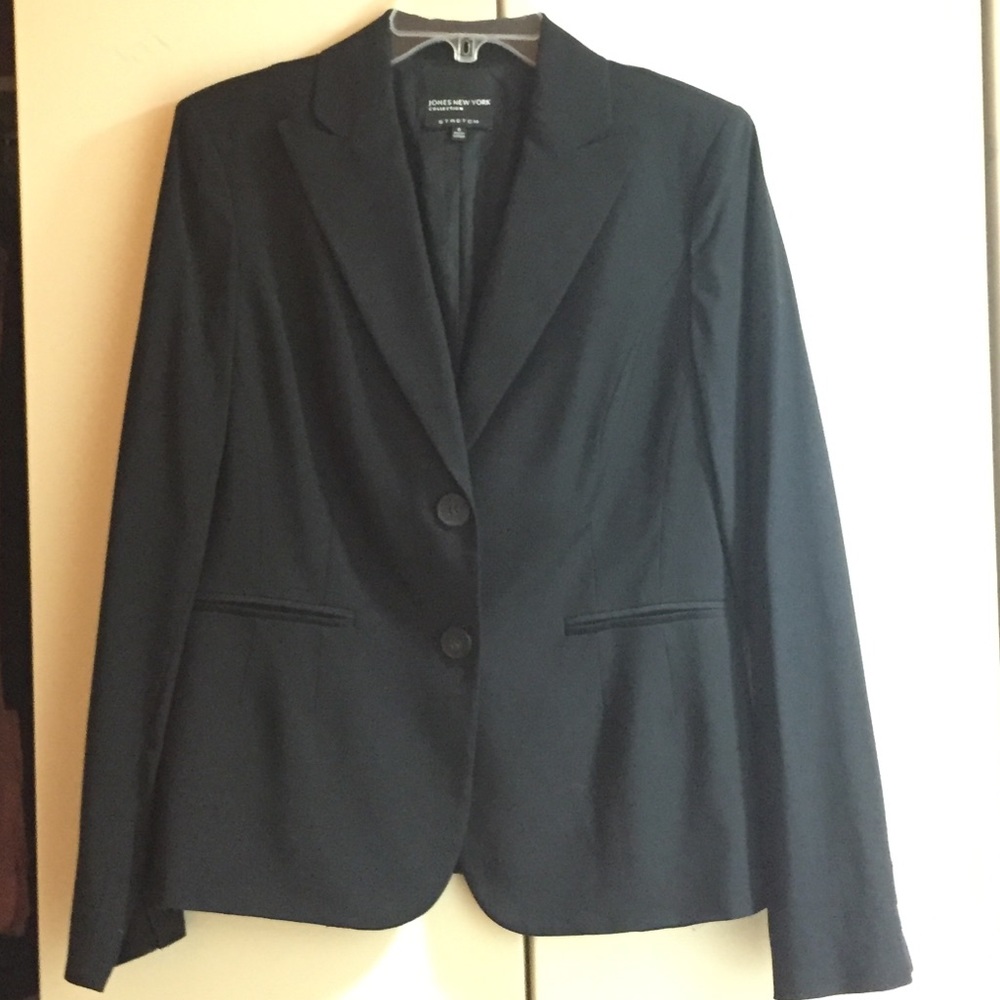 Jones New York black suit jacket, size 8